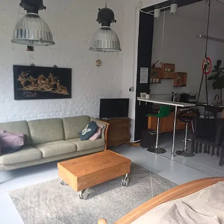 Loft In The Center Of Wrzeszcz Апартаменты